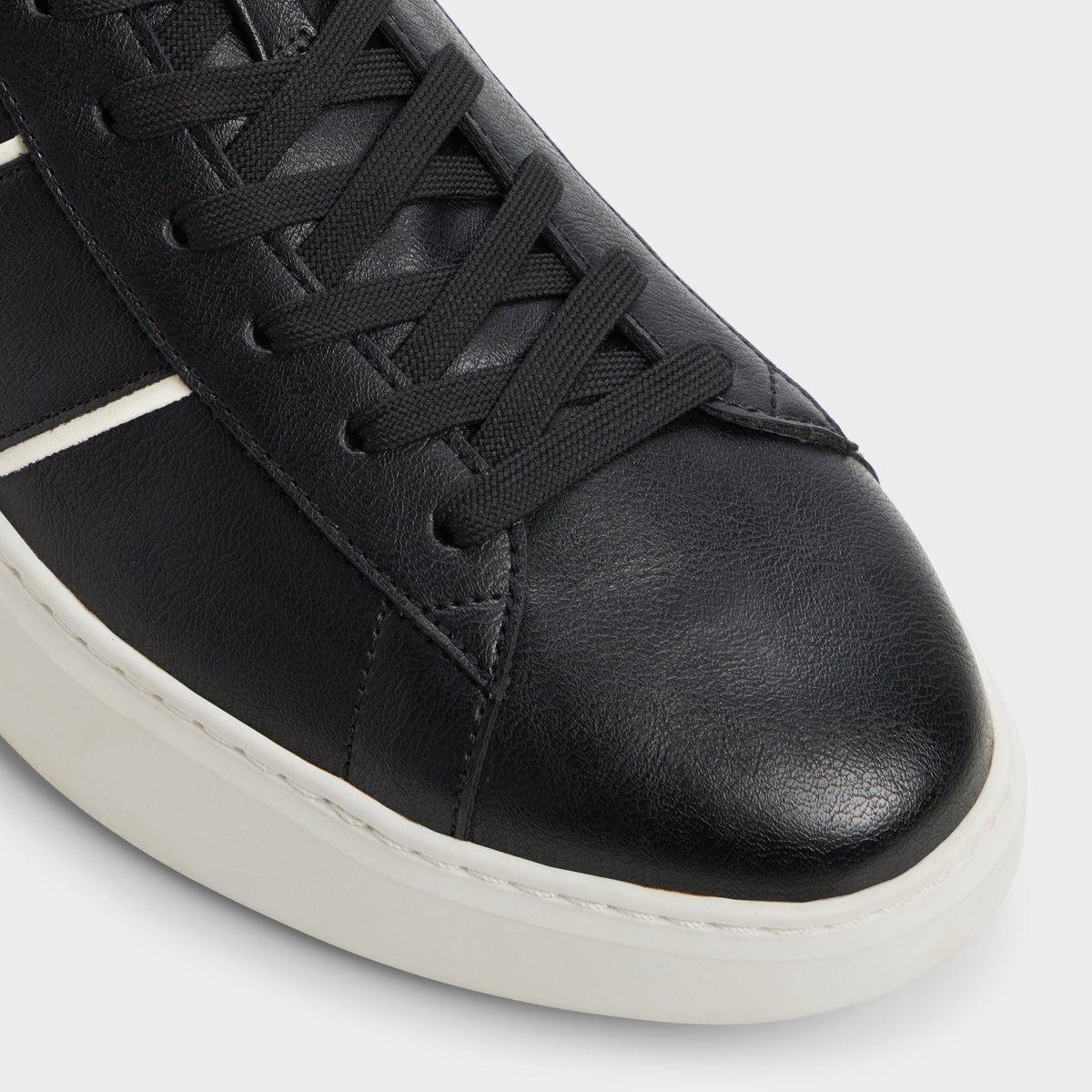 Paxon in Black 14135031 - Low top sneaker | Aldo Essential
