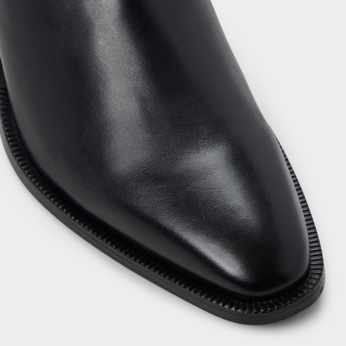 Jako in Black - Chelsea boot, Block heel | Aldo Classic